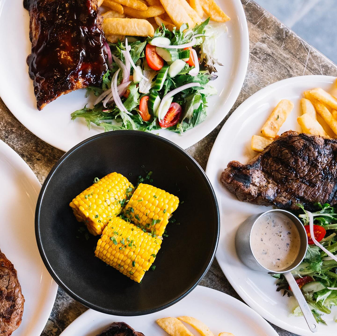 White Rhino Bar & Eats